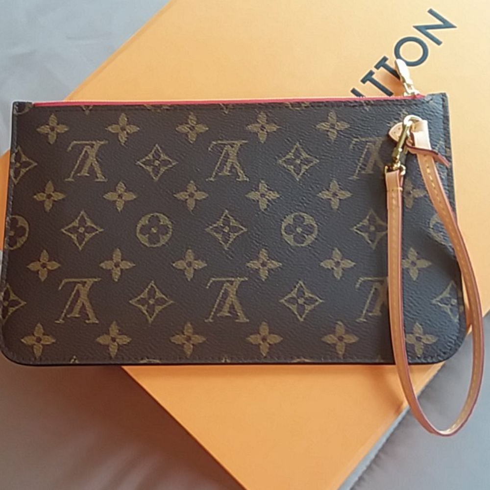 Louis Vuitton Pouch/Wristlet New